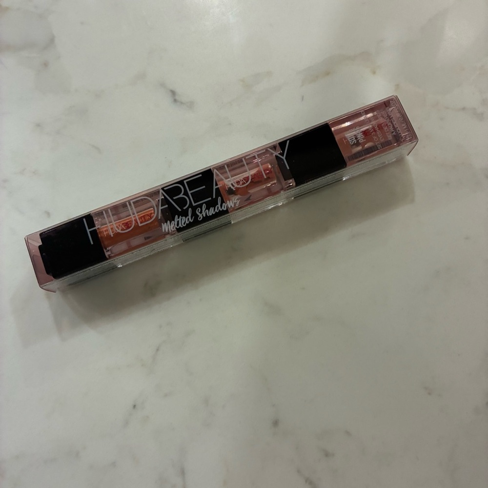 Huda Beauty Mini Matte & Metal Melted Shadows- Soft Pinks. 3 minis in 1 pack